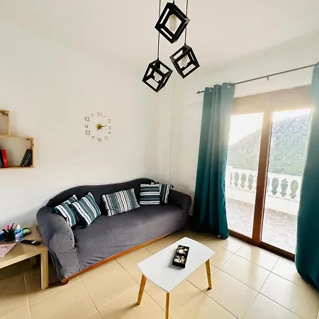 Sweet Apartment *